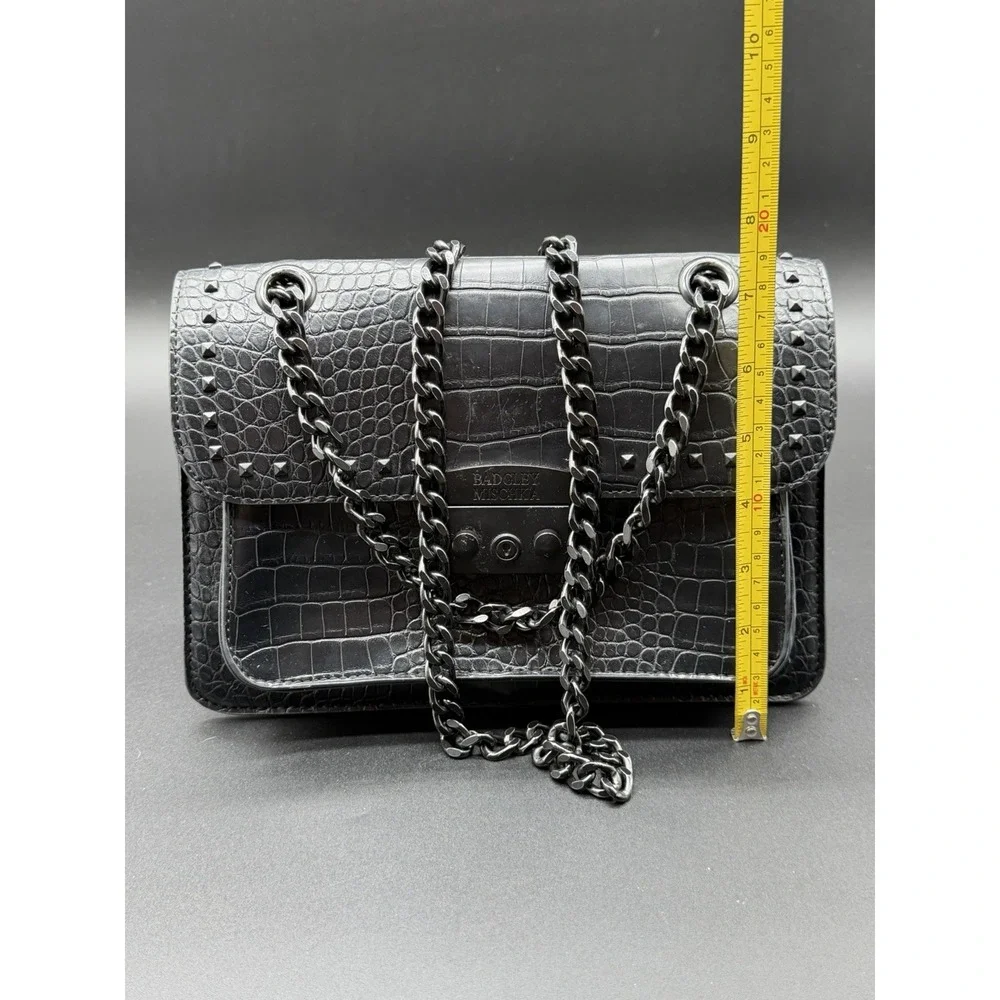 Badgley Mischka striking badgley